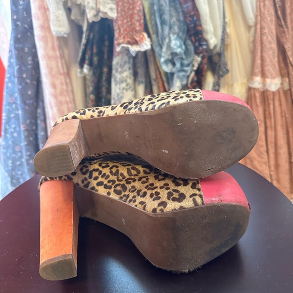 Jeffrey Campbell litas, mohair cheetah print and hot pink - Picture 6 of 7